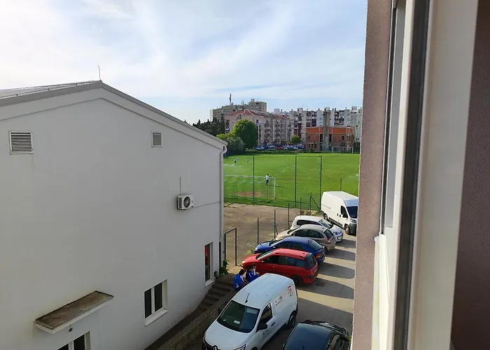 Apartment Mira With Parking